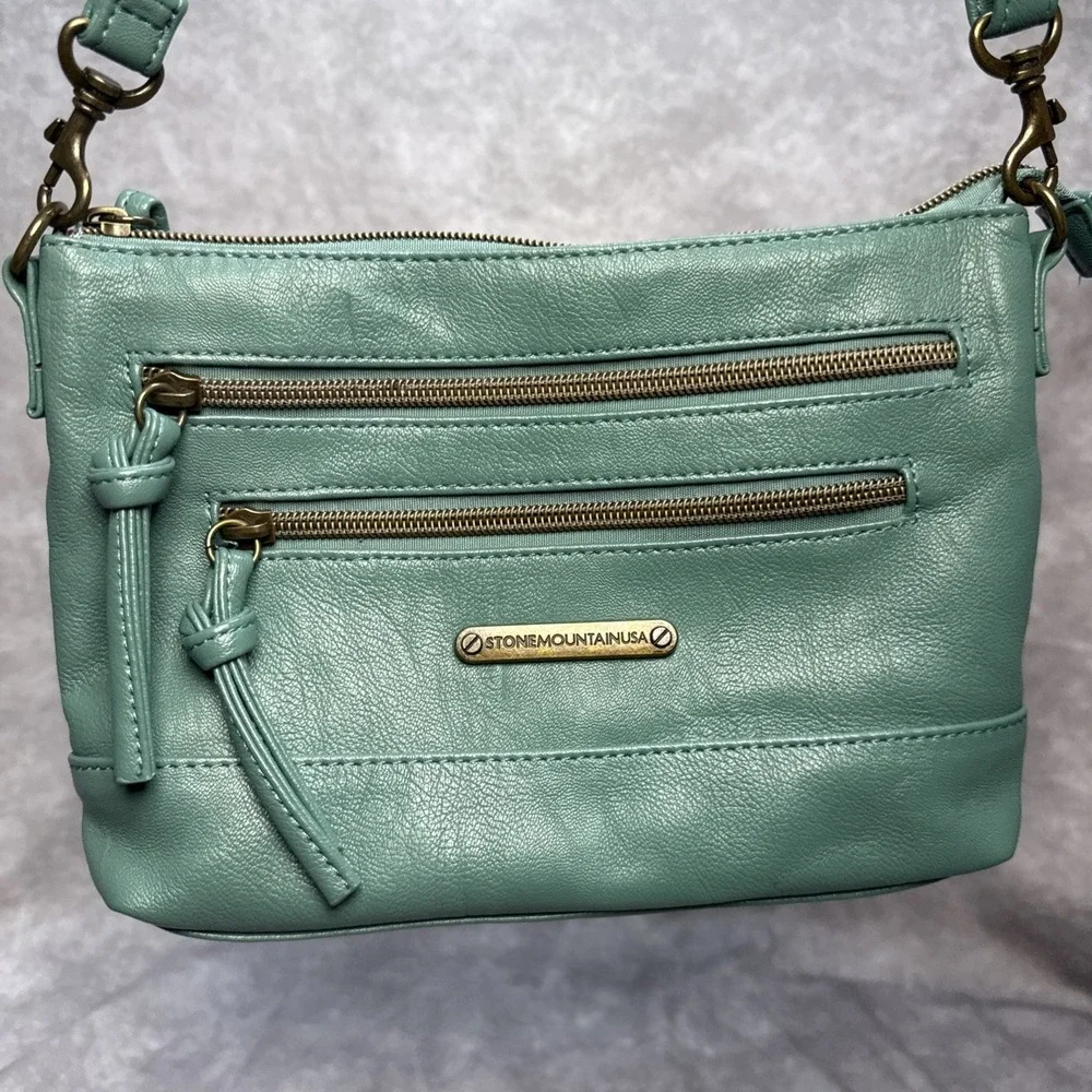 Stone Mountain USA Teal Real‎ Leather Crossbody Bag EUC